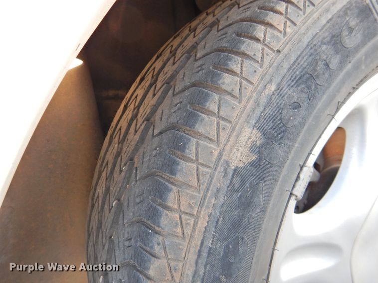 image for item DG1592 1998 Ford Taurus