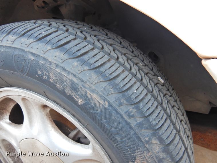 image for item DG1592 1998 Ford Taurus