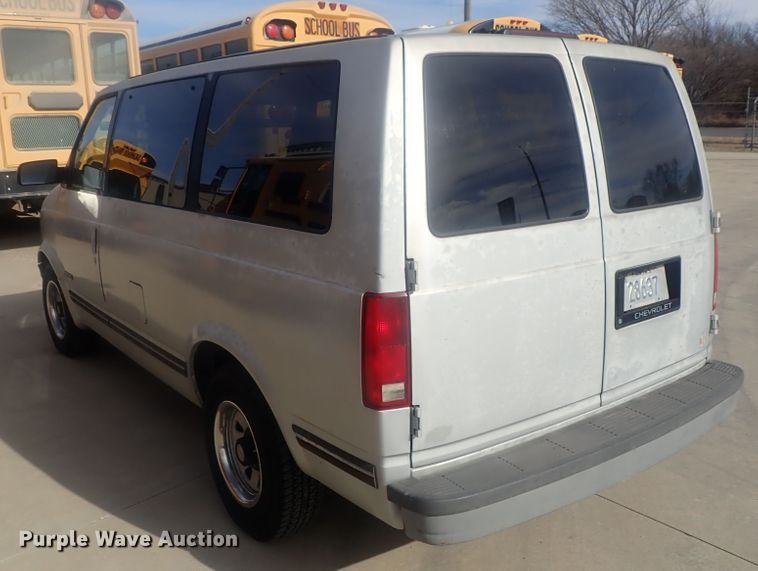 image for item DG2982 1995 Chevrolet Astro  van