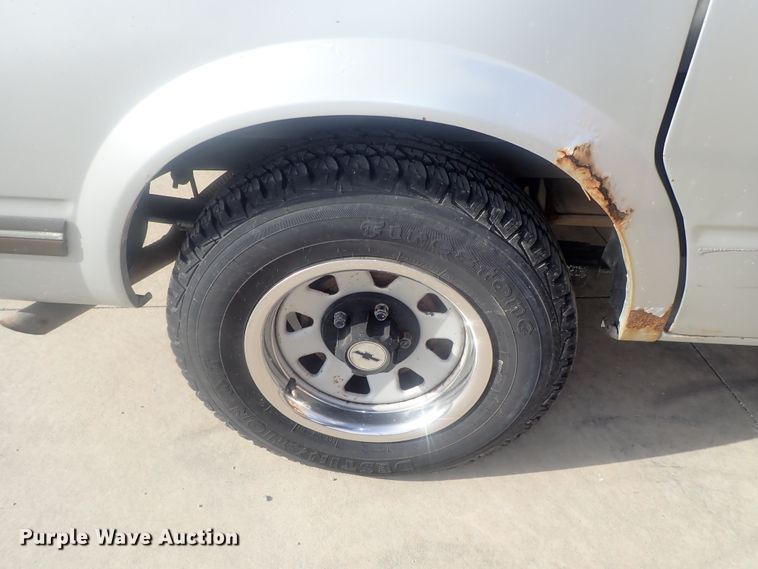 image for item DG2982 1995 Chevrolet Astro  van