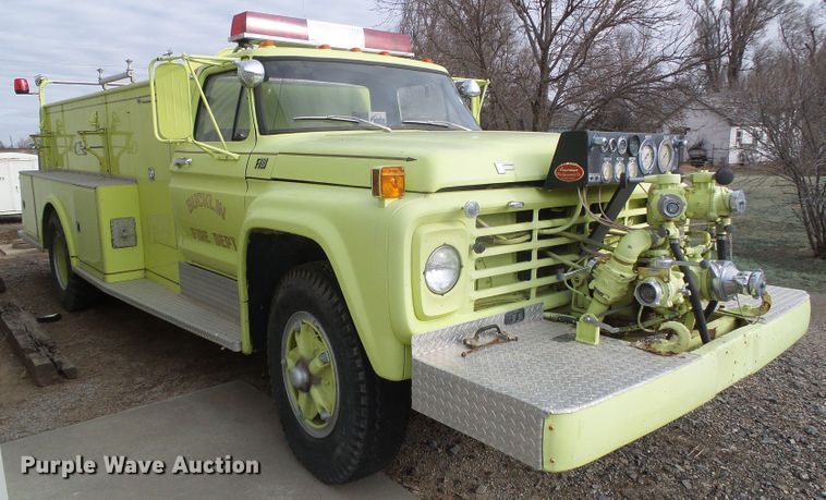 image for item DG8442 1978 Ford F700  pumper fire truck