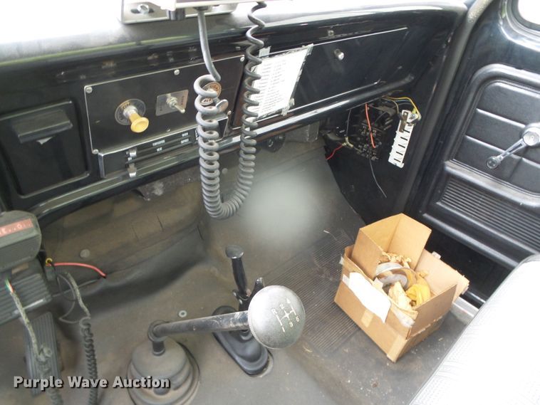 image for item DG8442 1978 Ford F700  pumper fire truck