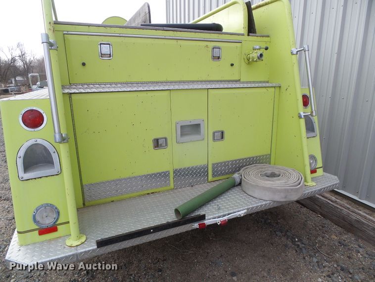 image for item DG8442 1978 Ford F700  pumper fire truck