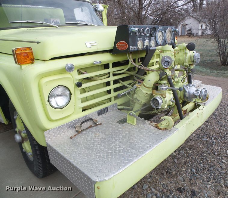 image for item DG8442 1978 Ford F700  pumper fire truck