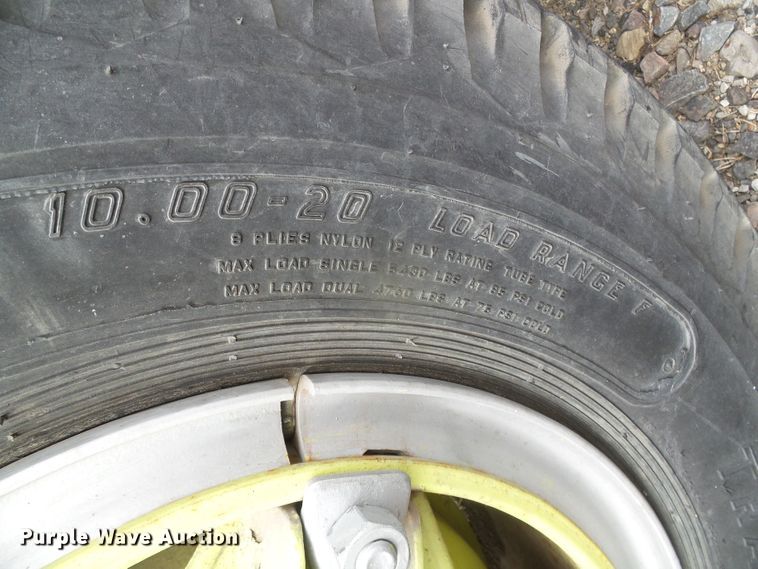 image for item DG8442 1978 Ford F700  pumper fire truck