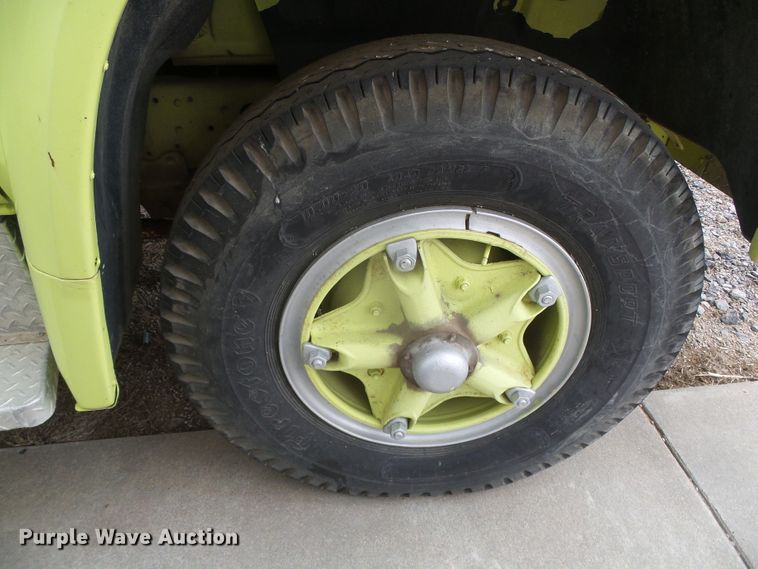 image for item DG8442 1978 Ford F700  pumper fire truck