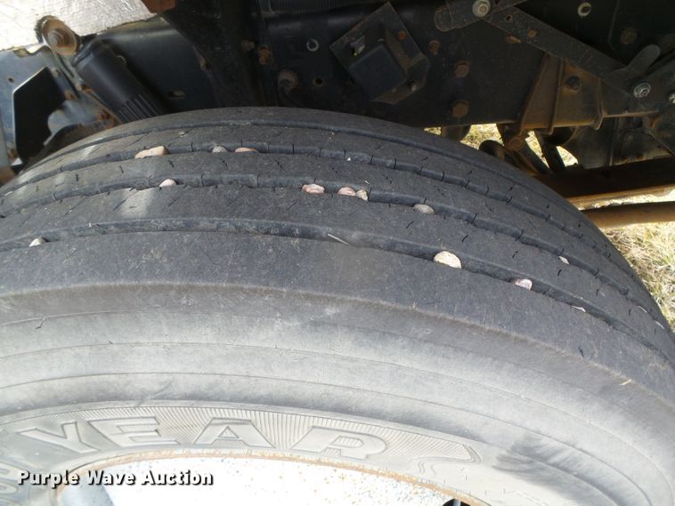 image for item DG8443 1995 Ford 8000  street sweeper truck