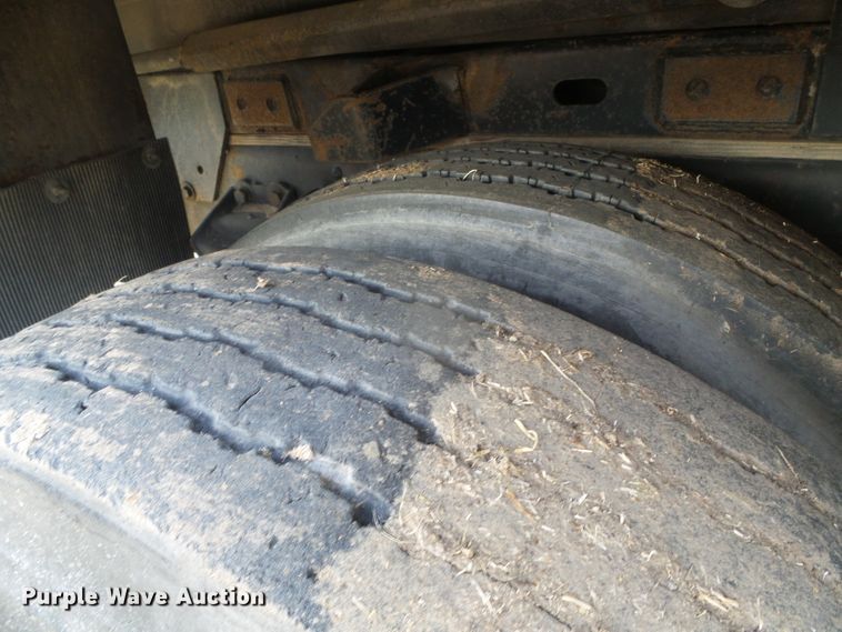 image for item DG8443 1995 Ford 8000  street sweeper truck