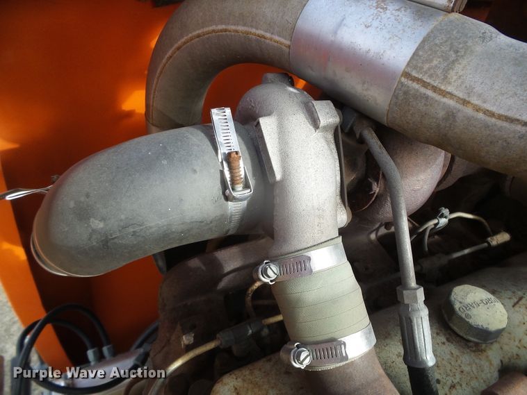 image for item DG8443 1995 Ford 8000  street sweeper truck