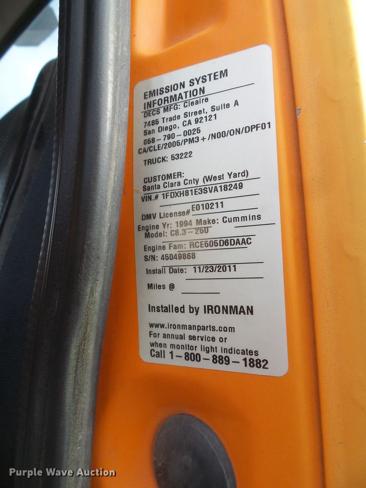 image for item DG8443 1995 Ford 8000  street sweeper truck