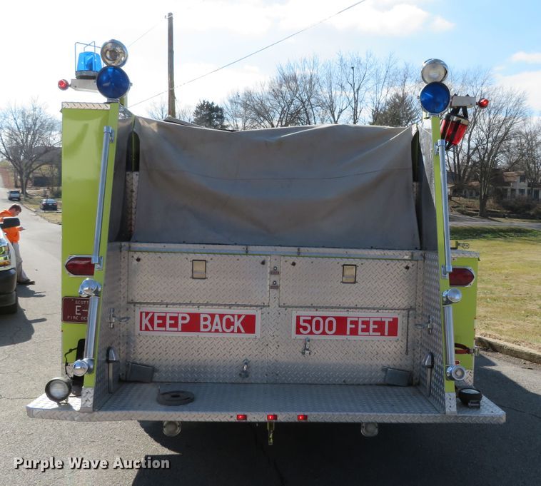 image for item DH0657 1981 Ford C800  pumper fire truck