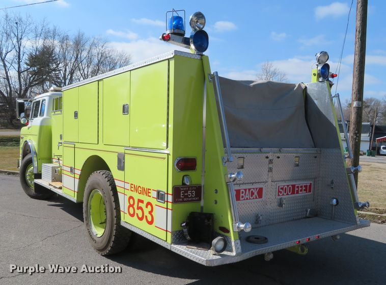 image for item DH0657 1981 Ford C800  pumper fire truck