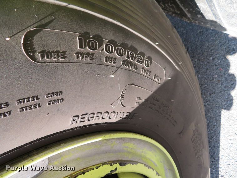 image for item DH0657 1981 Ford C800  pumper fire truck