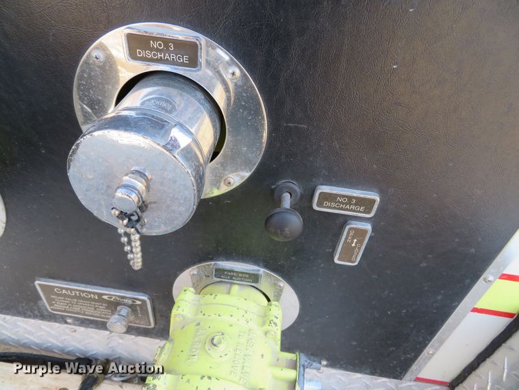 image for item DH0657 1981 Ford C800  pumper fire truck