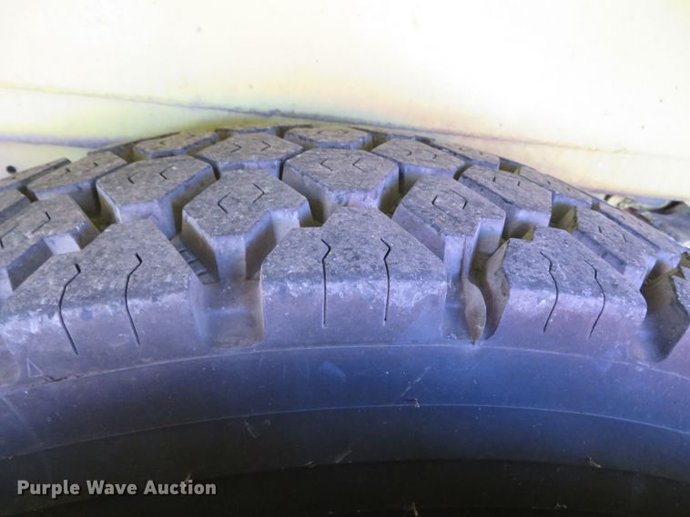 image for item DH0657 1981 Ford C800  pumper fire truck