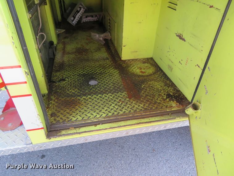 image for item DH0657 1981 Ford C800  pumper fire truck