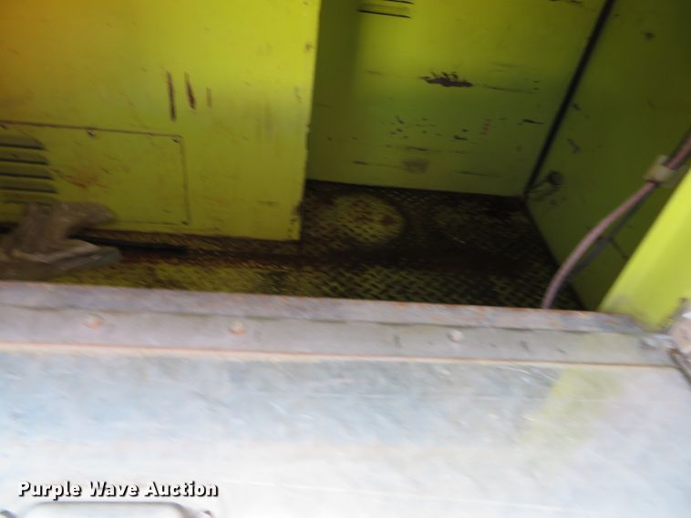 image for item DH0657 1981 Ford C800  pumper fire truck