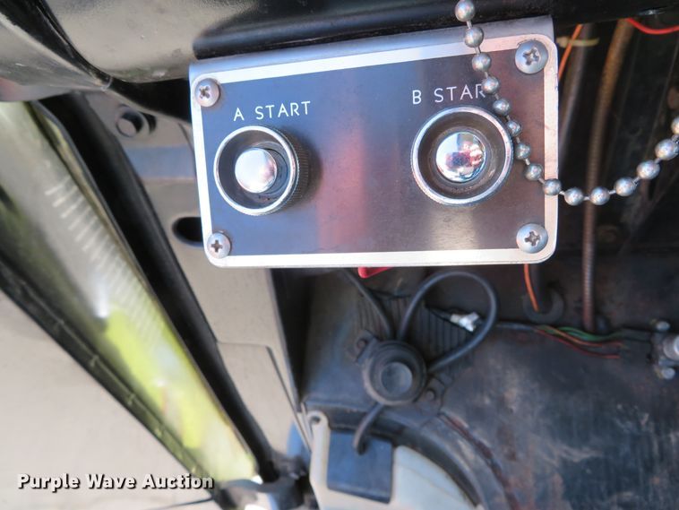 image for item DH0657 1981 Ford C800  pumper fire truck