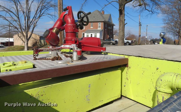 image for item DH0657 1981 Ford C800  pumper fire truck