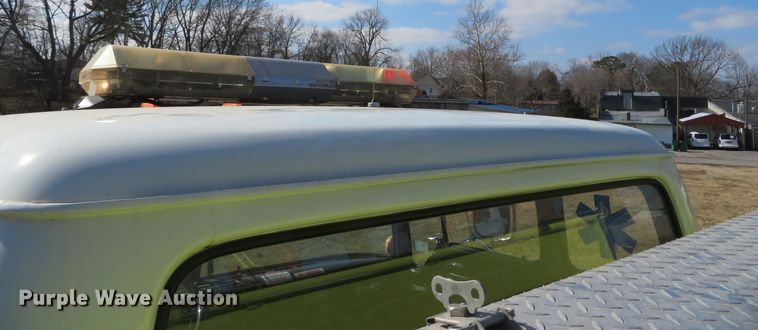 image for item DH0657 1981 Ford C800  pumper fire truck