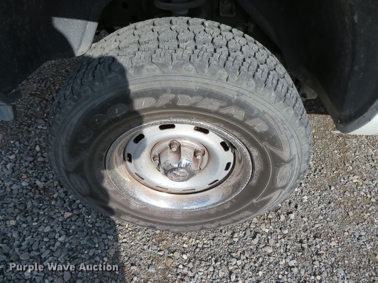 image for item DH0664 1996 Dodge Ram 1500  Club Cab pickup truck