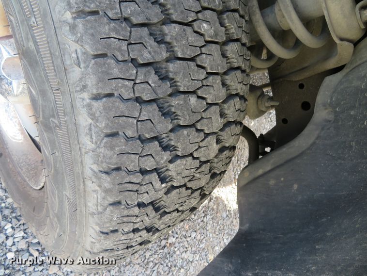 image for item DH0664 1996 Dodge Ram 1500  Club Cab pickup truck