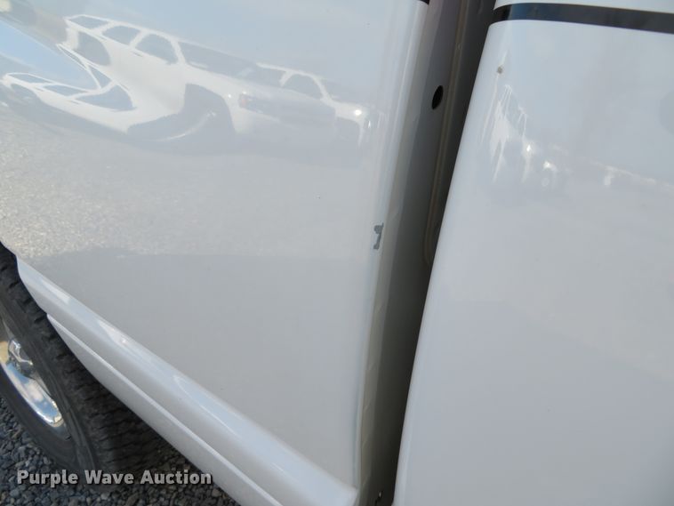 image for item DH0664 1996 Dodge Ram 1500  Club Cab pickup truck