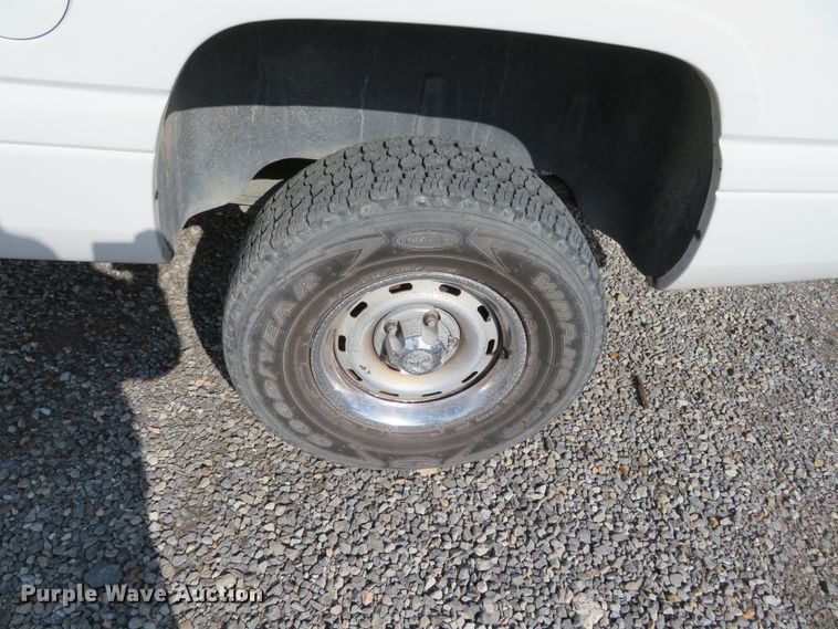 image for item DH0664 1996 Dodge Ram 1500  Club Cab pickup truck