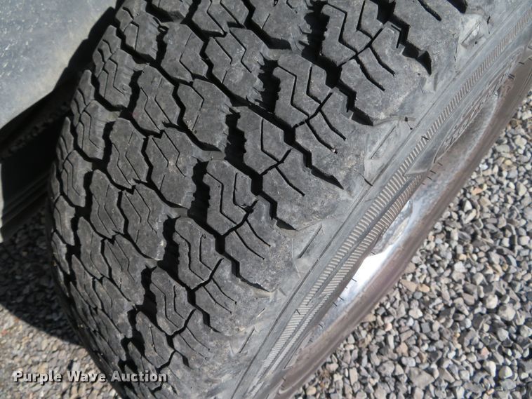 image for item DH0664 1996 Dodge Ram 1500  Club Cab pickup truck