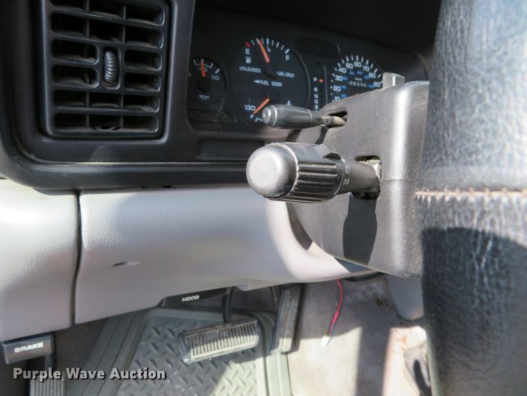 image for item DH0664 1996 Dodge Ram 1500  Club Cab pickup truck