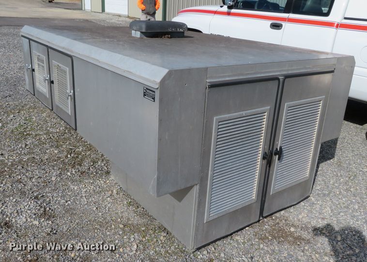 image for item DH0668 Deerskin Manufacturing 8 animal control bed