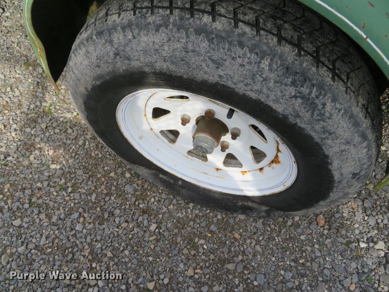 image for item DH0670 2002 Trailer Express 61/2-12 utility trailer