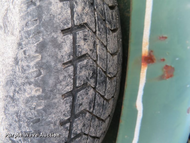 image for item DH0670 2002 Trailer Express 61/2-12 utility trailer