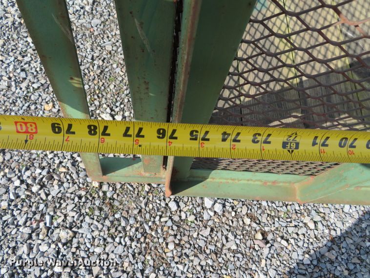 image for item DH0671 2001 Trailer Express 61/2-12 utility trailer