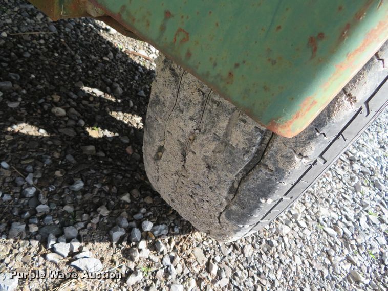 image for item DH0671 2001 Trailer Express 61/2-12 utility trailer