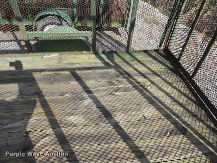 image for item DH0671 2001 Trailer Express 61/2-12 utility trailer