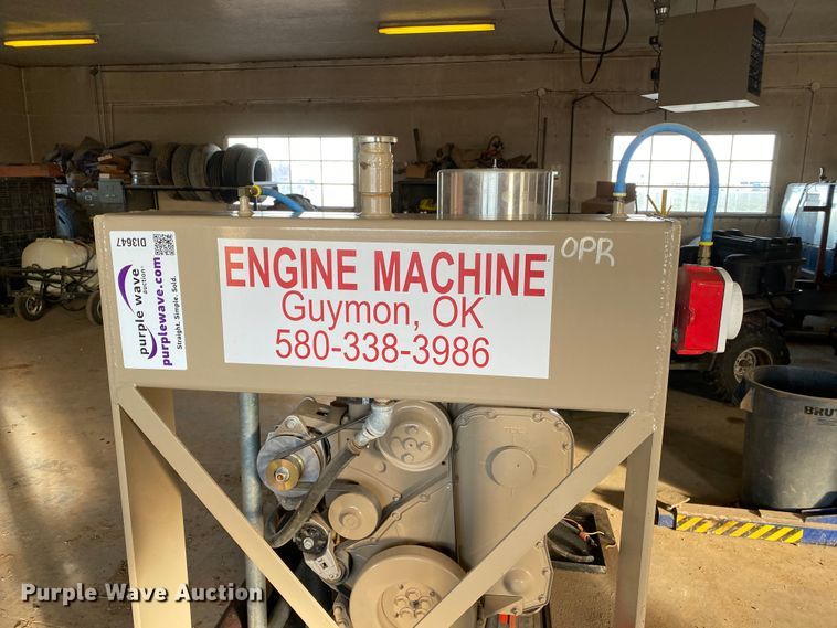 image for item DI3647 Cummins G8.9 six cylinder CNG engine