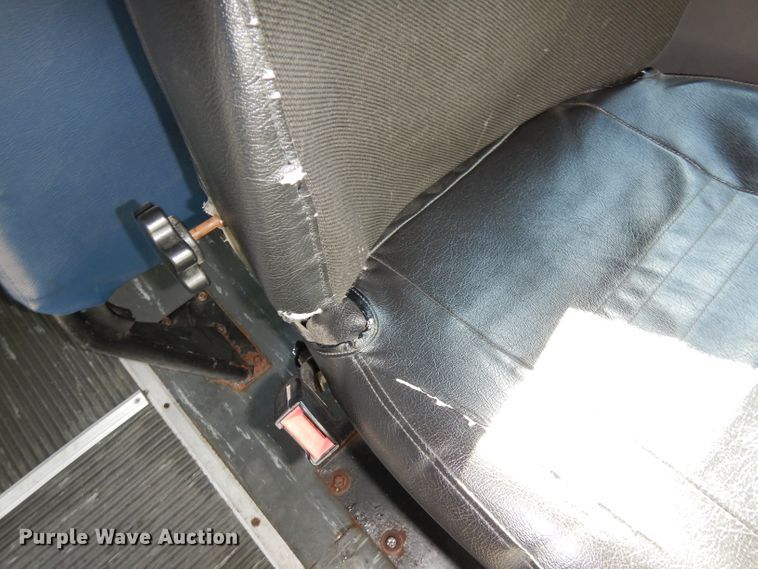 image for item DJ2813 2009 Thomas  school bus