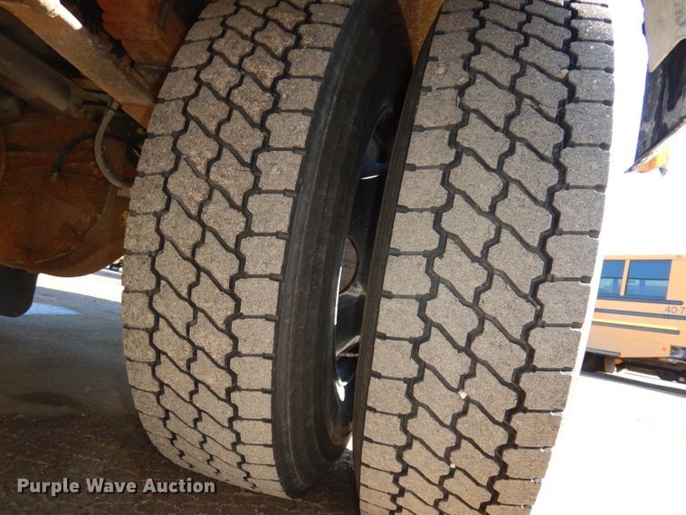 image for item DJ2813 2009 Thomas  school bus