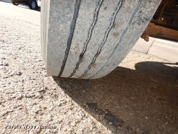 image for item DJ2814 2009 Thomas  school bus