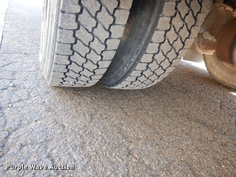 image for item DJ2814 2009 Thomas  school bus