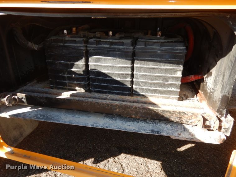 image for item DJ2814 2009 Thomas  school bus