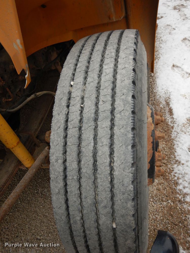 image for item DJ2815 2008 International CE200  school bus