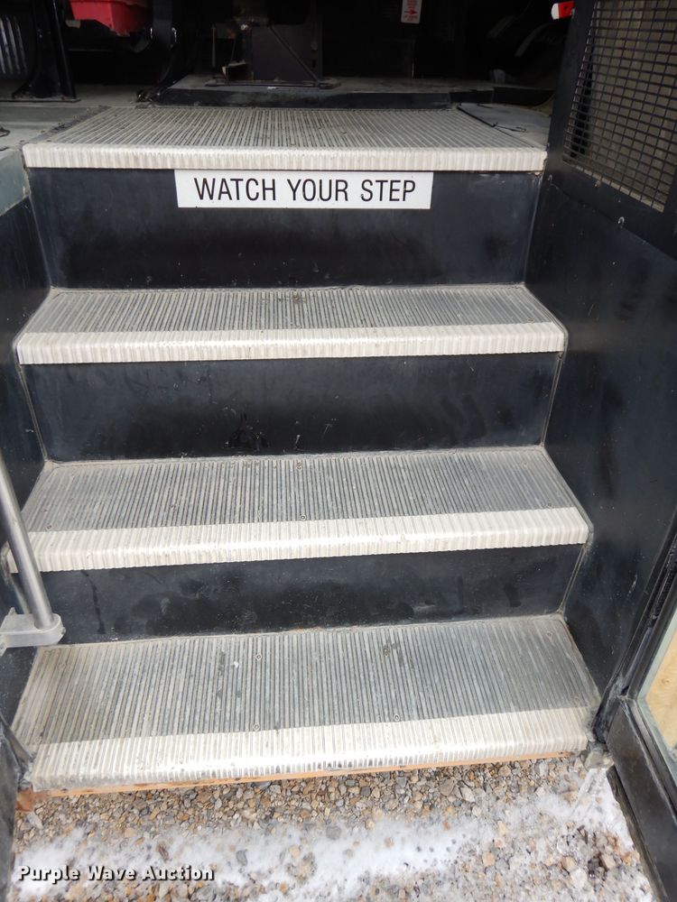 image for item DJ2815 2008 International CE200  school bus