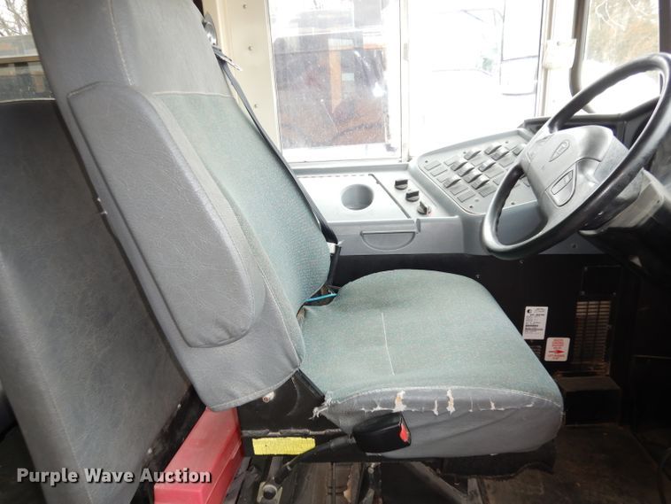 image for item DJ2815 2008 International CE200  school bus