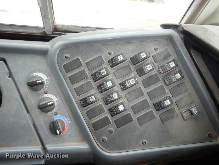 image for item DJ2815 2008 International CE200  school bus