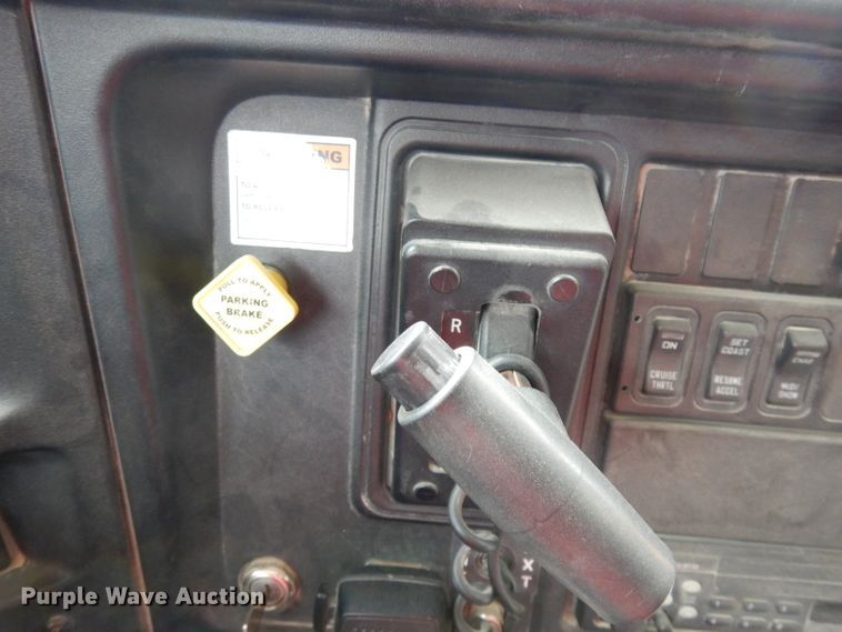 image for item DJ2815 2008 International CE200  school bus