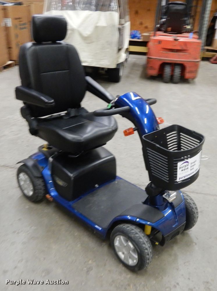 image for item DL2653 Pride Victory  scooter