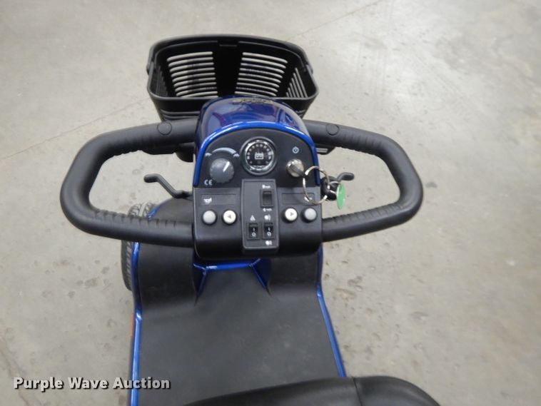 image for item DL2653 Pride Victory  scooter