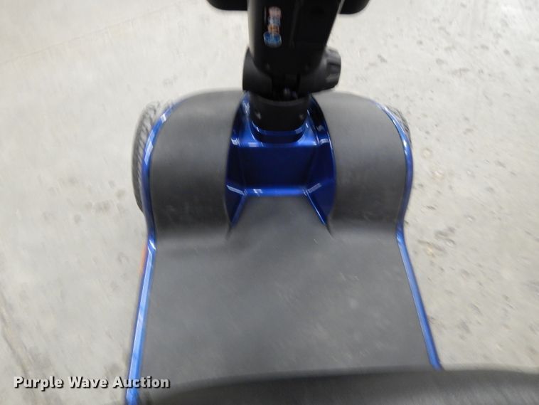 image for item DL2653 Pride Victory  scooter